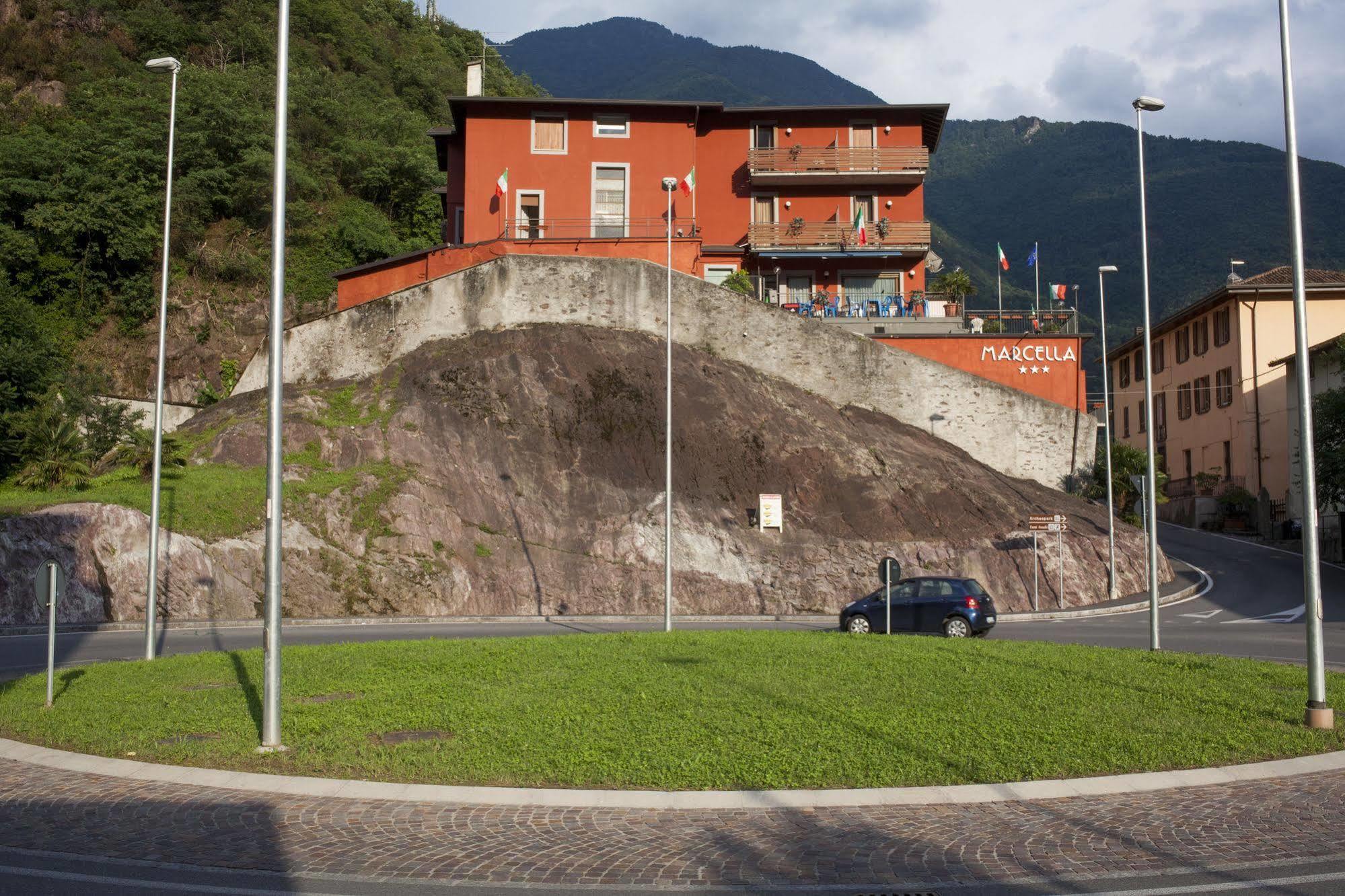 Albergo Marcella Boario Terme Exteriör bild